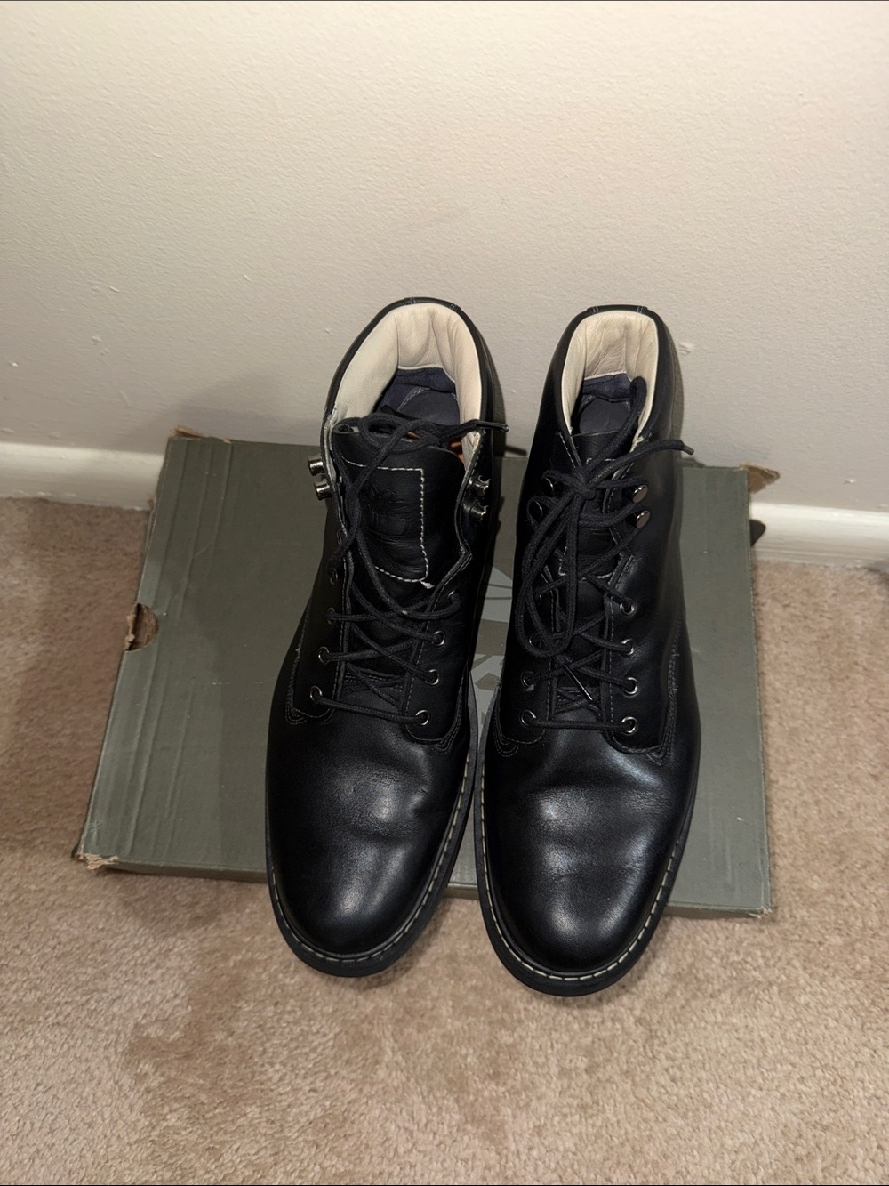 Men’s Timberland Boots (Black)
BELANGER EK•
6 IN WATERPROOF
BLACK FULL GRAIN Siz